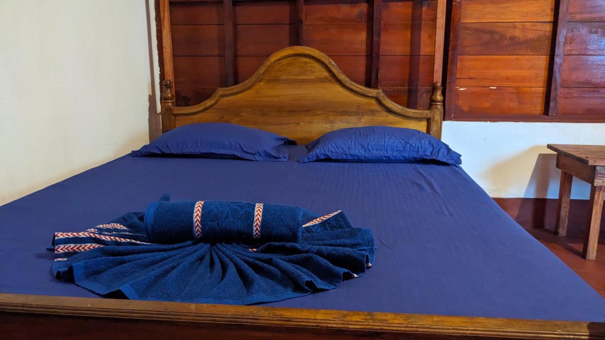 Canoe Beach Resort Tangalle Extérieur photo