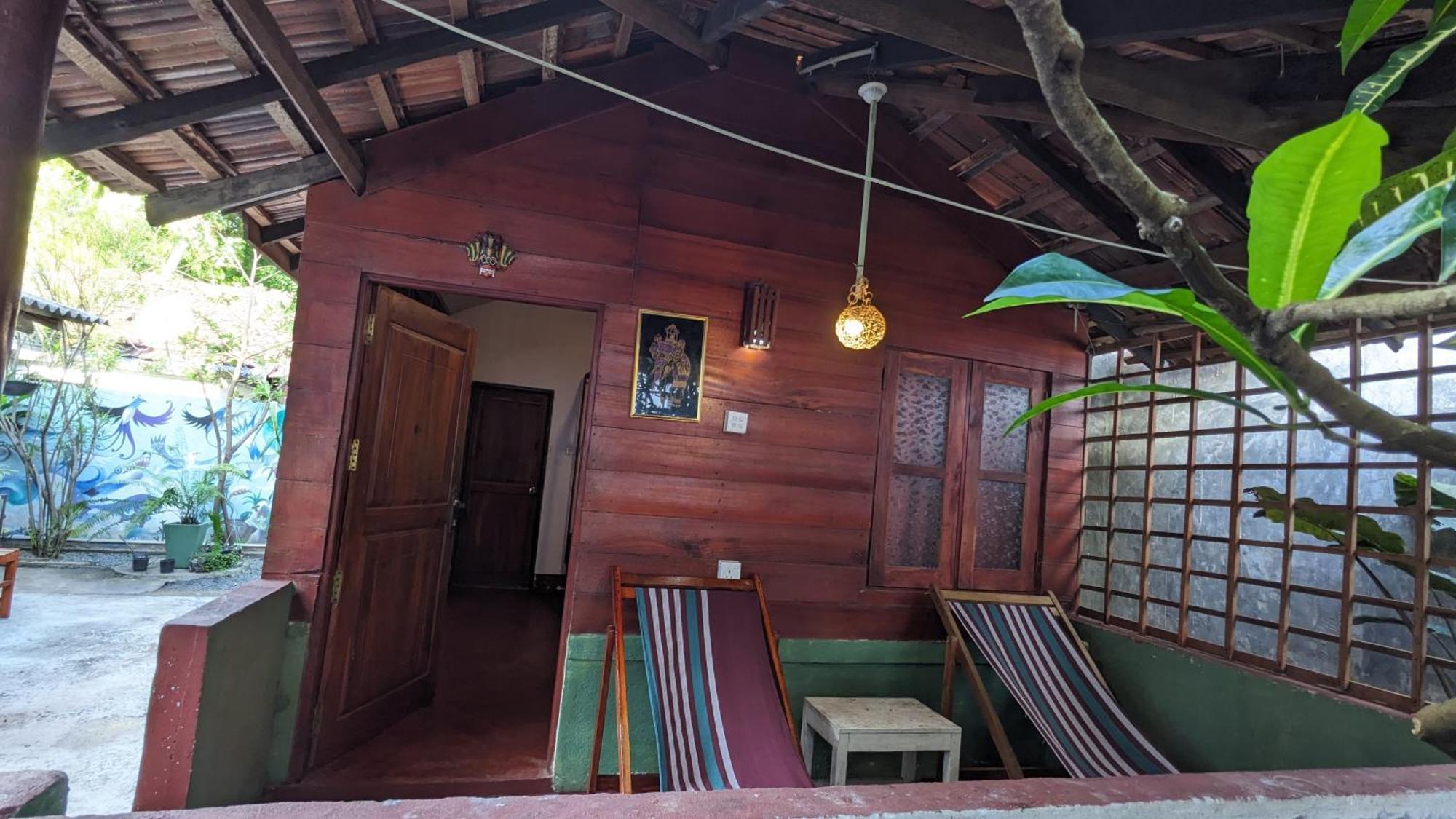 Canoe Beach Resort Tangalle Extérieur photo