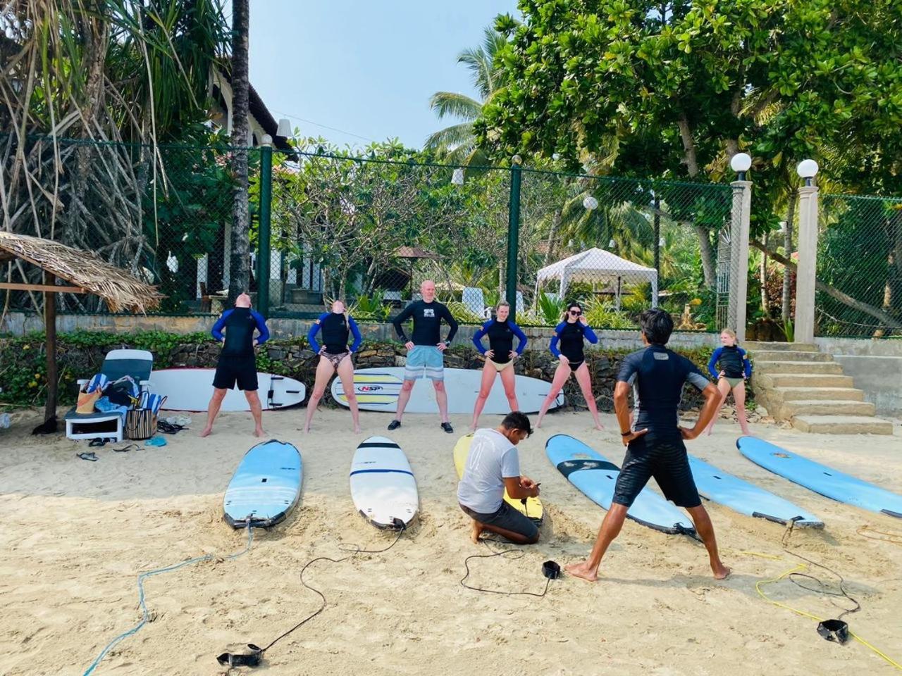 Canoe Beach Resort Tangalle Extérieur photo